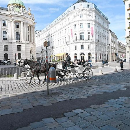 Highlight Apartment Hofburg Vienna Luaran gambar